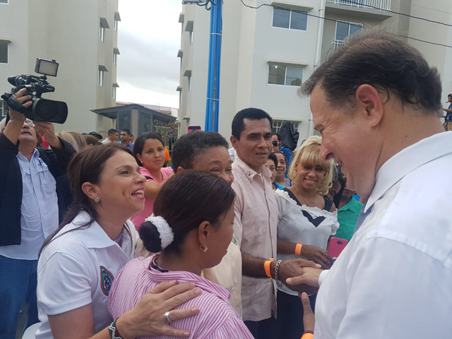 IPHE participa en entrega de apartamentos en Arraiján