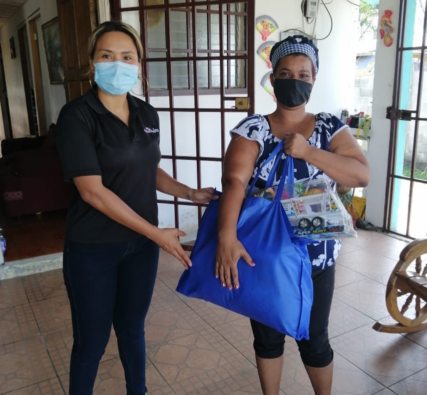 IPHE realiza donación a niño con discapacidad en Las Garzas de Pacora 