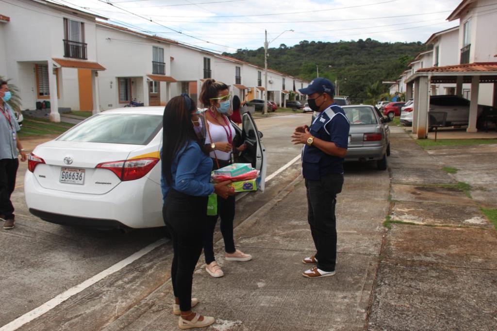IPHE continúa brindando apoyos solidarios a familias necesitadas    