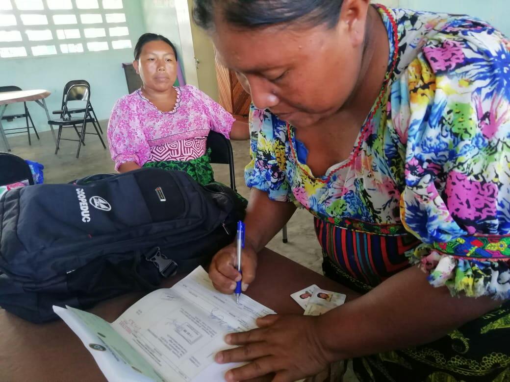 IPHE hace entrega de subsidios por la suma de 96 mil balboas a 400 familias de estudiantes con discapacidad