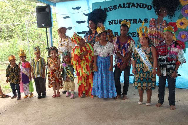 Estudiantes de la Extensión del IPHE de Panamá Este resaltan valores de la Etnia Negra