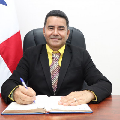 Director: Profesor Encarnación Moreno