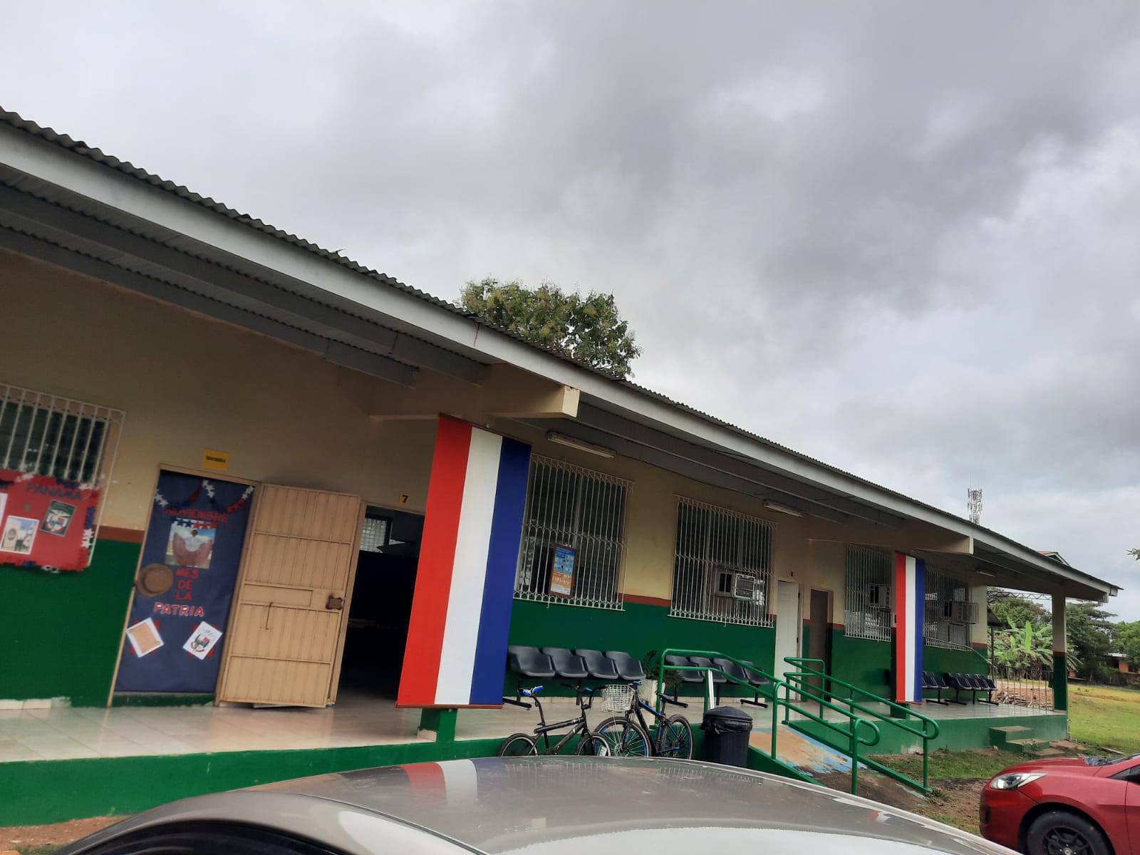 Otorgan certificación “Escuela Segura” a la Extensión de Aguadulce 