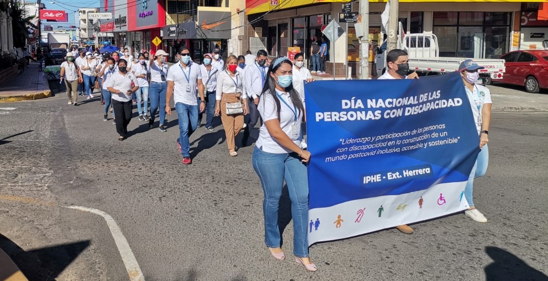 Extensión de Herrera realiza caminata para conmemorar el Día Nacional de Discapacidad