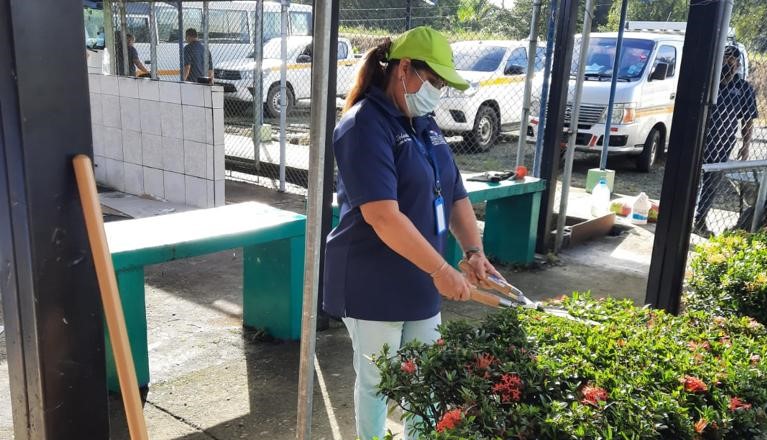 Realizan jornada de limpieza y mantenimiento en la Extensión de Bocas del Toro