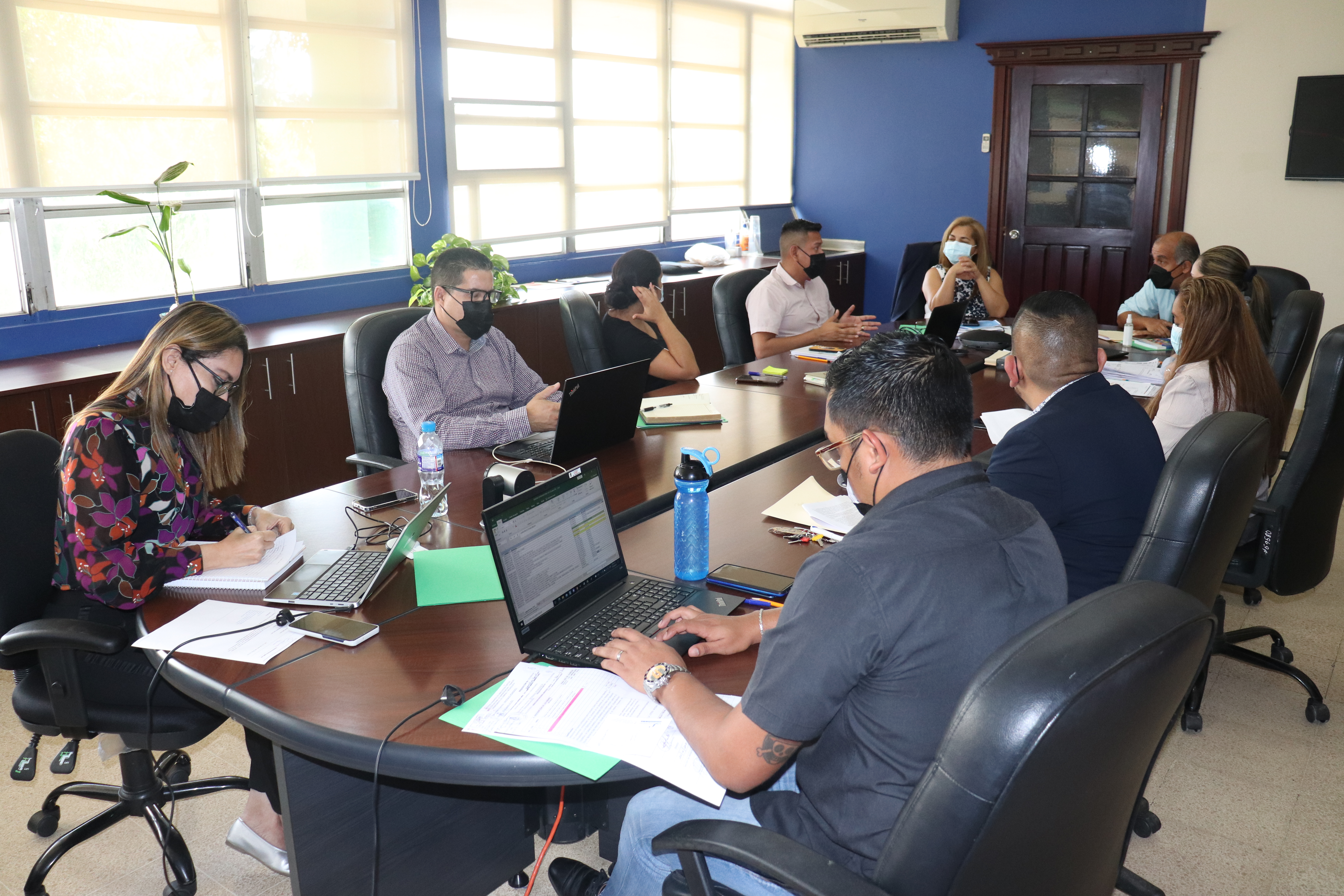 IPHE, crea comisiones para garantizar cumplimiento de los proyectos  