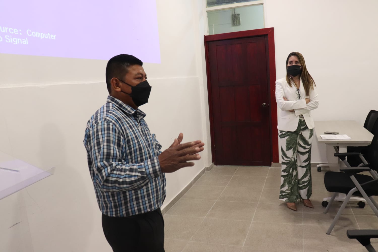 Docentes y técnicos aprenden el manejo de herramientas adaptadas y tiflotecnológicas para apoyar la inclusión educativa de estudiantes con discapacidad visual
