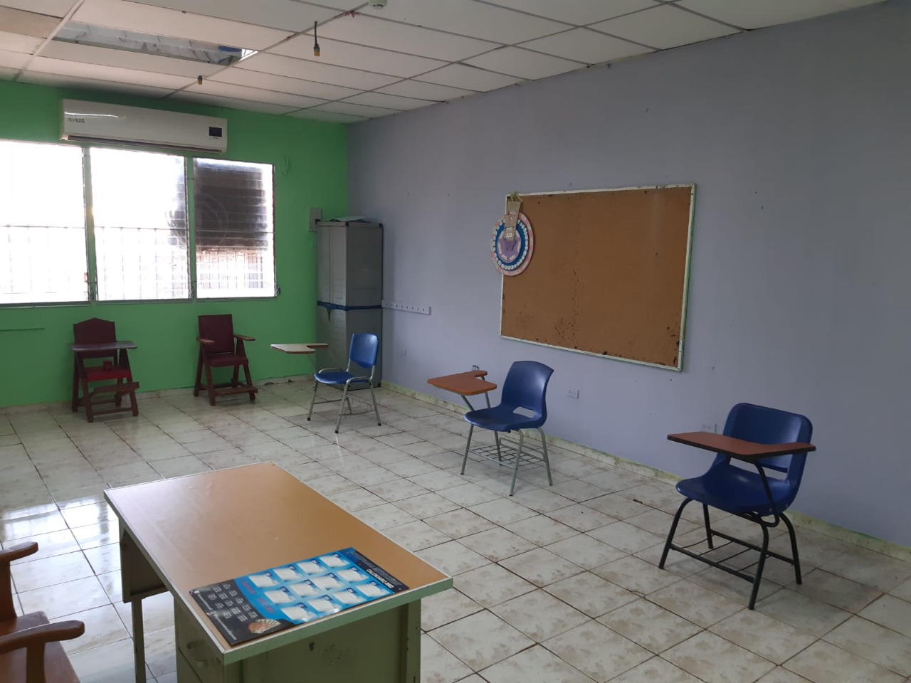 Extensión de Antón lleva a cabo jornada de embellecimiento de sus instalaciones para recibir nuevo año escolar