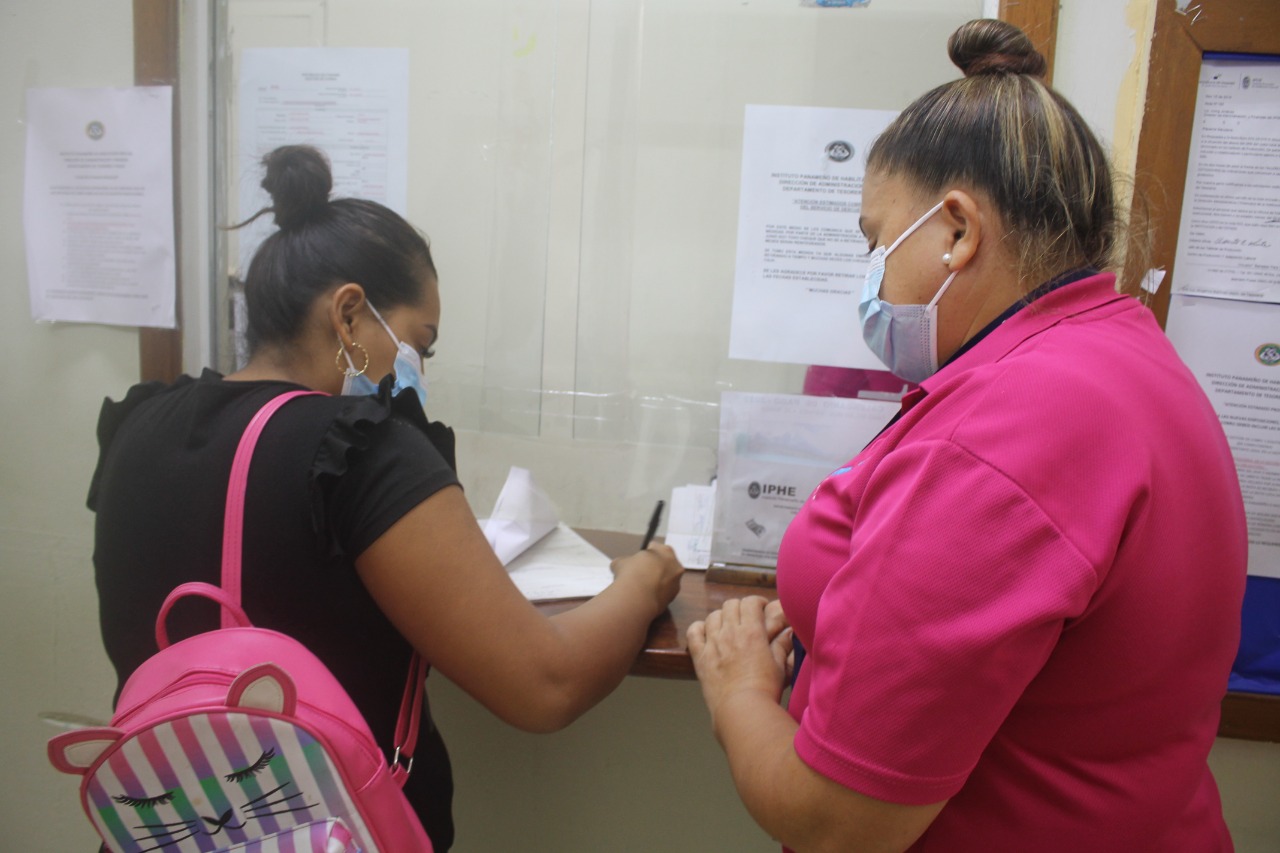 IPHE continúa brindando apoyo económico a estudiantes 
