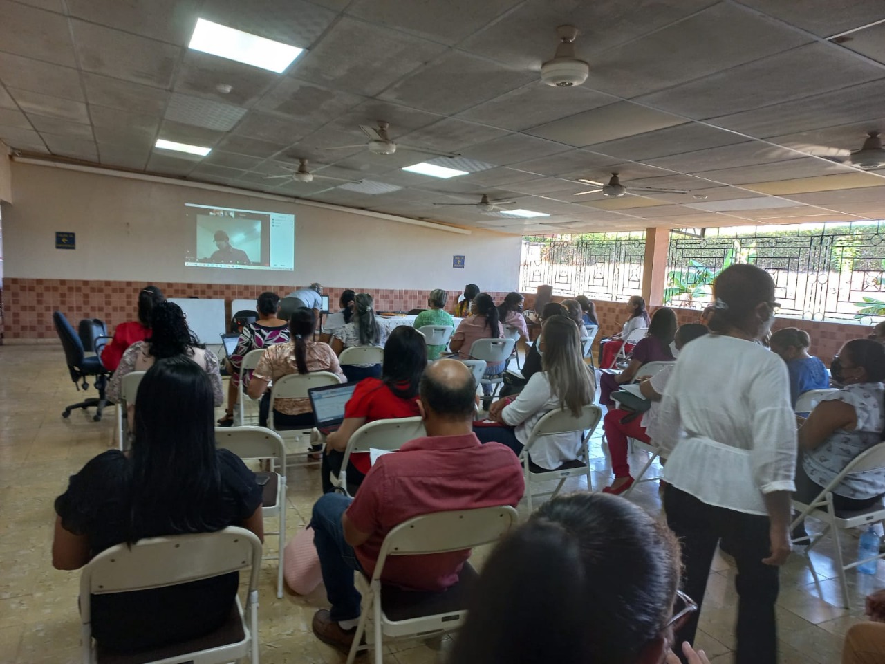 Personal de la provincia de Los Santos conoce nuevo formato de estadística  