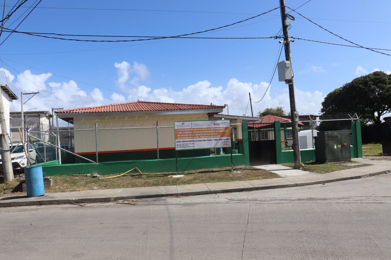 Inspeccionan obras en el Centro Rayito de Luz de Colón