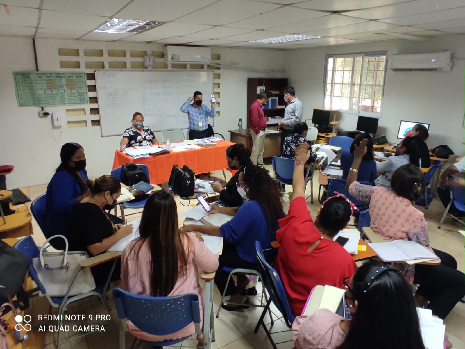 Explican nuevo formato de estadísticos a docentes del IPHE Extensión Darién