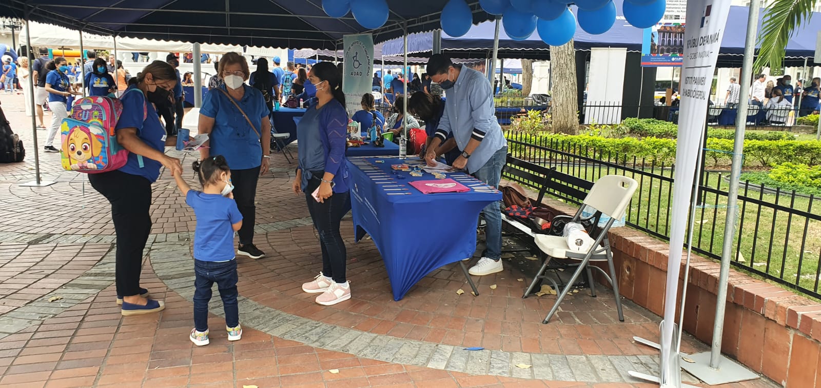 IPHE participa en feria familiar con motivo del “Día Mundial de la Conciencia sobre el Trastorno del Espectro Autista”