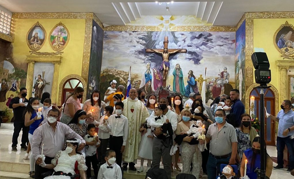 Estudiantes del IPHE Chiriquí hacen su primera comunión