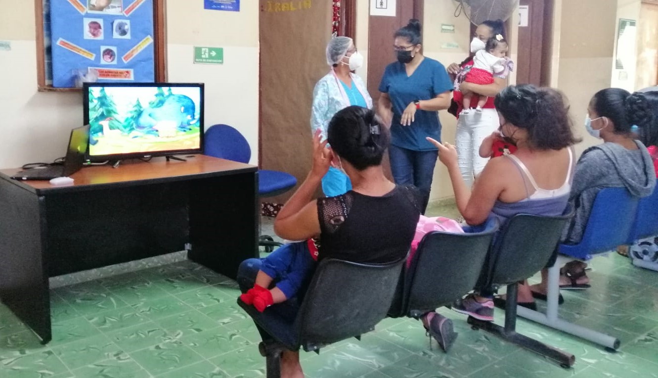 Dictan charla sobre lactancia materna y Autismo en Centro de Salud de Río Hato