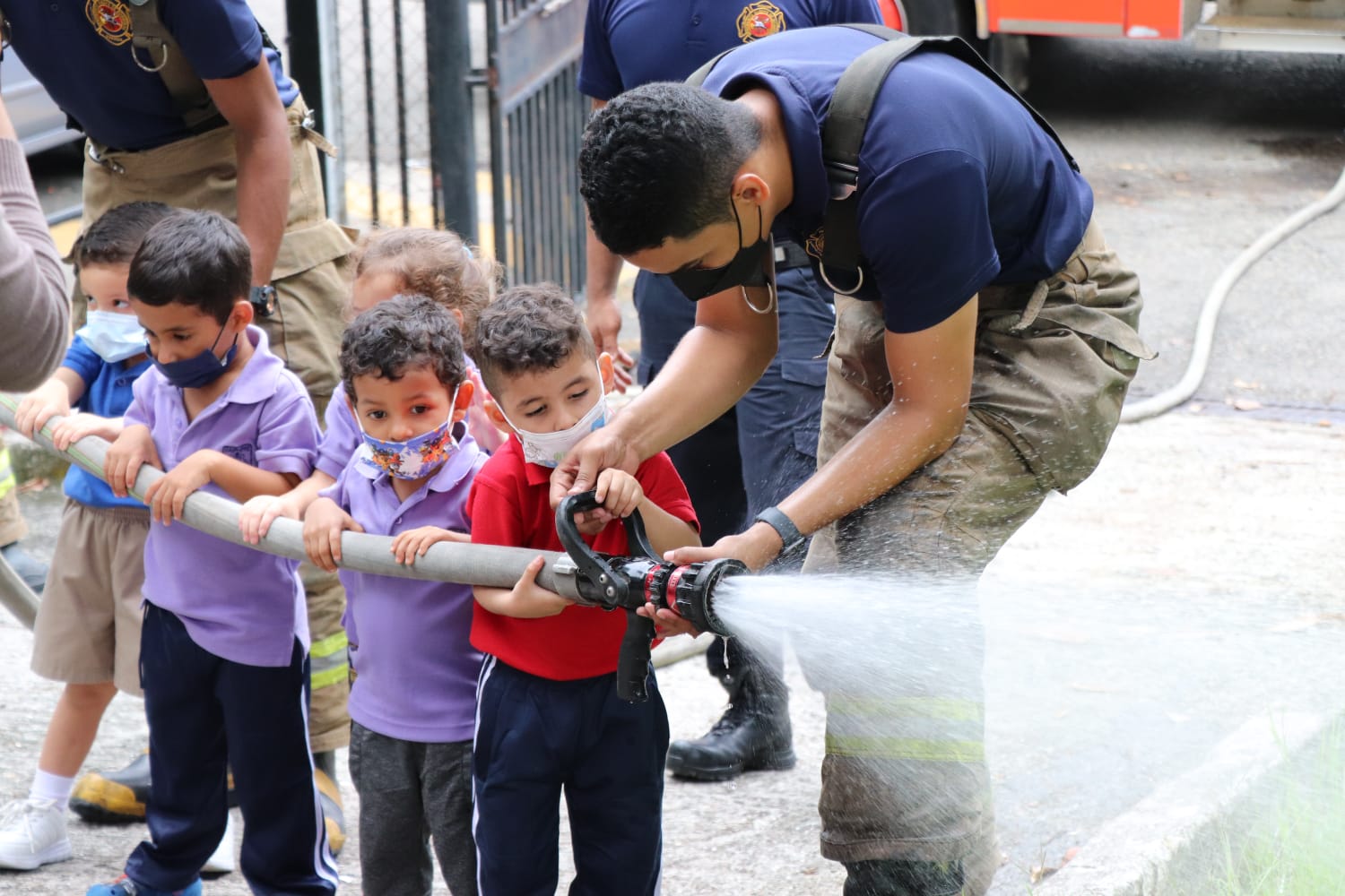 Escuela Nacional de Sordos realiza actividad pedagógica con motivo al Día del Trabajo  