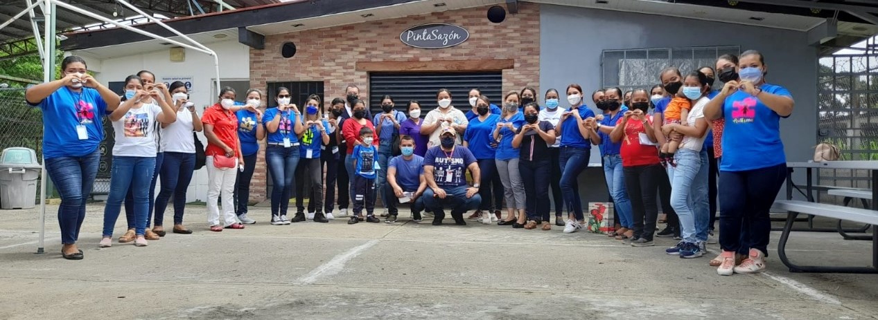 Clausuran Mes de Autismo en Penonomé con taller para padres    