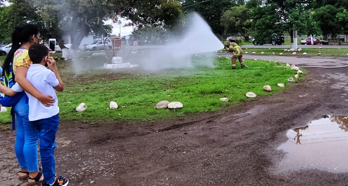 Estudiantes de Chiriquí conocen labores de Bomberos