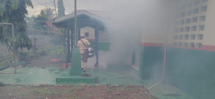 Jornada de fumigación en la Extensión de Panamá Este