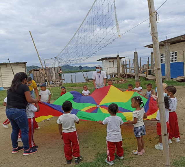 Técnicos desarrollan taller de Motricidad