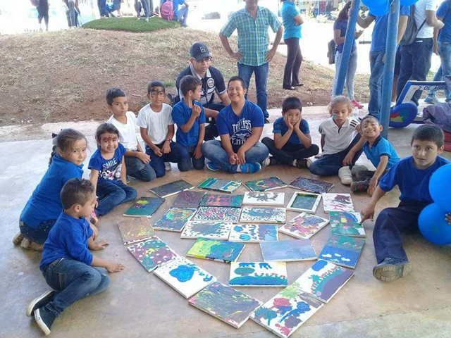 IPHE Herrera conmemora mes de concienciación del autismo