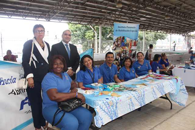 IPHE da a conocer sus servicios en Feria de Concienciación sobre el Autismo
