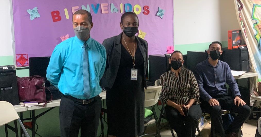 Capacitan a docentes de inclusión