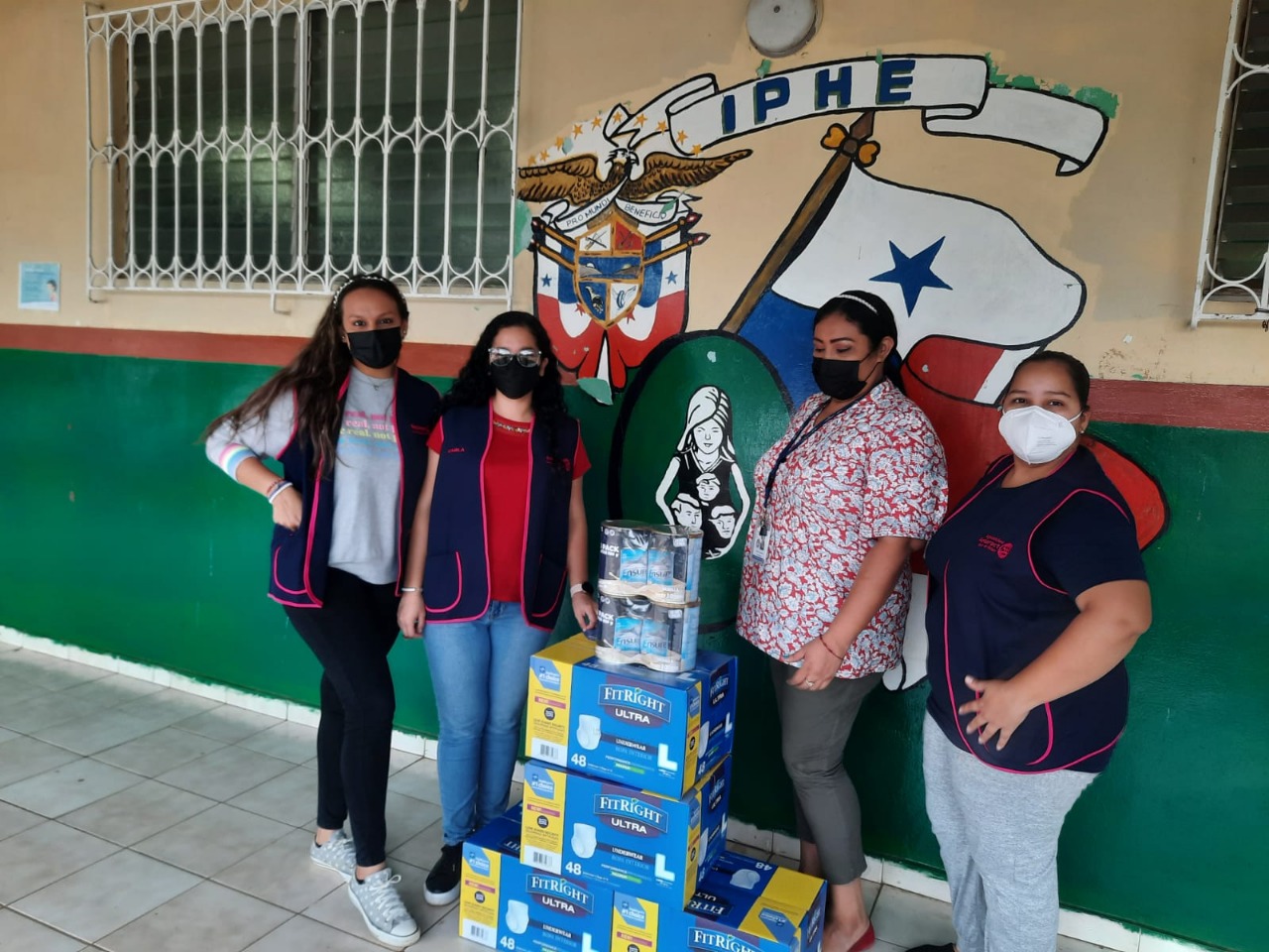 Aguadulce recibe donación para estudiante    