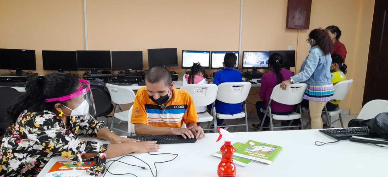 Conocen sobre Tiflotecnología en Penonomé  