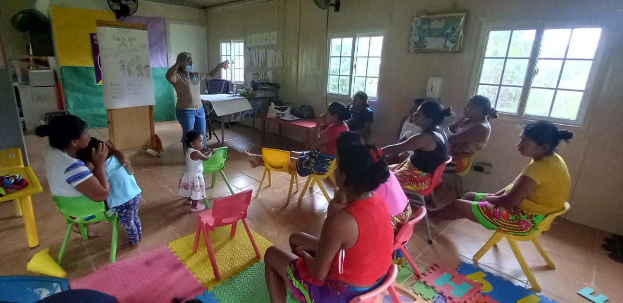 Madres conocen sobre norma educativa   