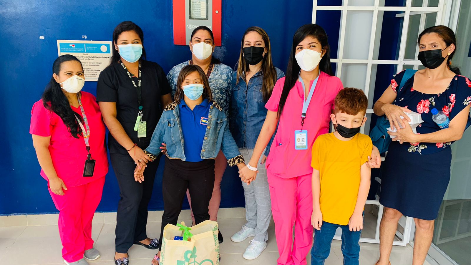 Directora General realiza gira a Los Santos 