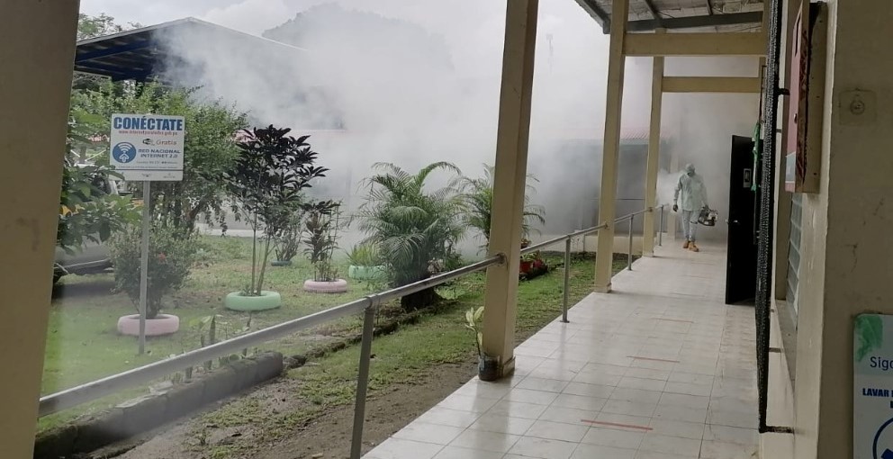 Jornada de fumigación en Antón