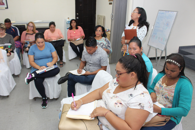 IPHE nombra 103 nuevos docentes para fortalecer proceso educativo inclusivo
