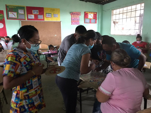 Desarrollan taller de Lecto Escritura