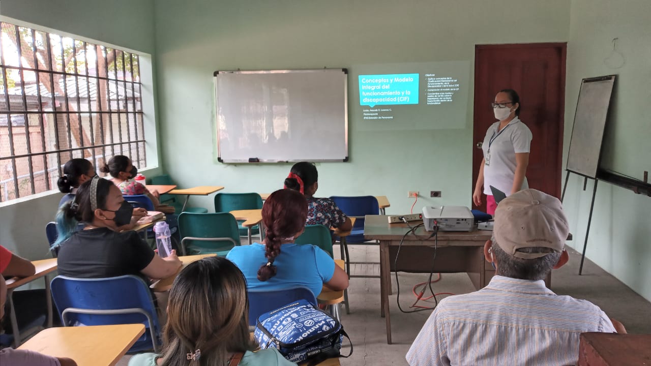 Padres de familia reciben docencia sobre Clasificación de Discapacidad 