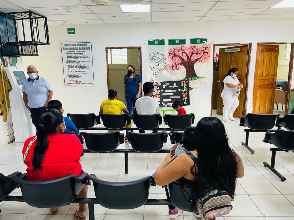 Estudiantes desarrollan habilidades neurológicas a través del juego