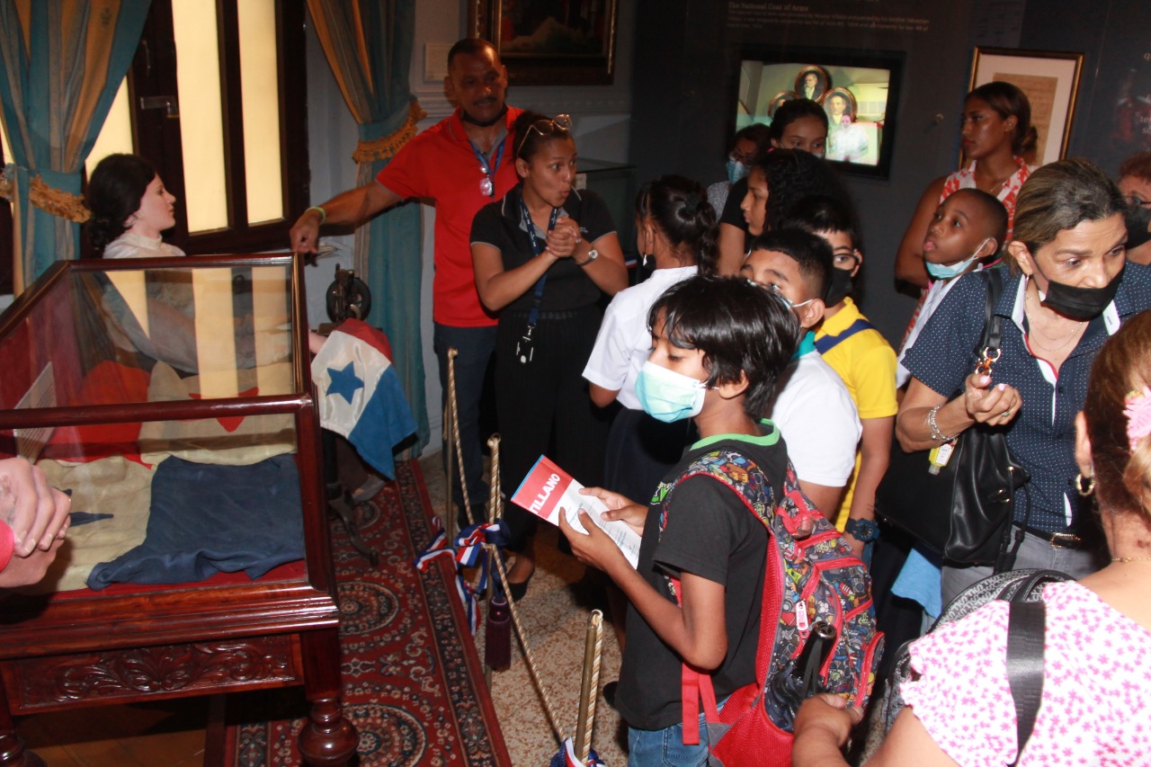  Estudiantes de ENSOR visitan museos