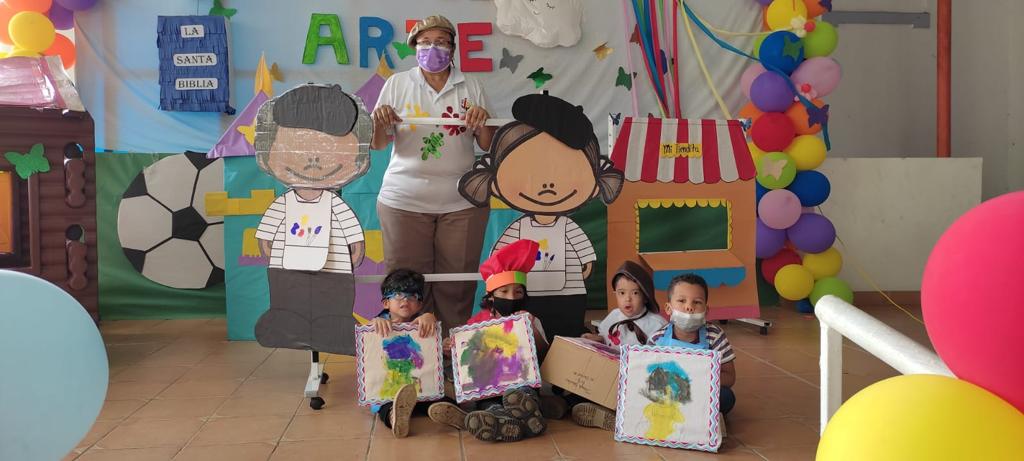 Estimulan expresión y creatividad a través del Dibujo y la Pintura
