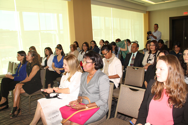 Presentan los resultados preliminares del estudio de las Políticas Docentes en Panamá
