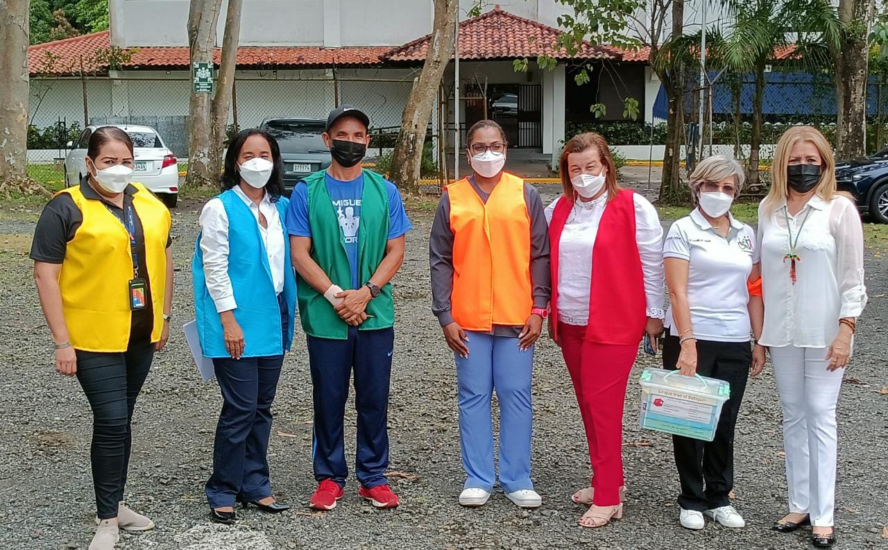 Estudiantes del PEP, realizan práctica de desalojo