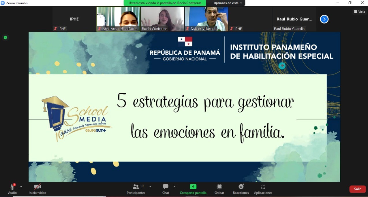 Padres aprenden a tener mejor control de sus emociones