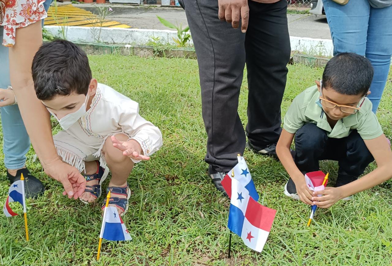Escuela de Ciegos inicia festividades patrias con múltiples actividades