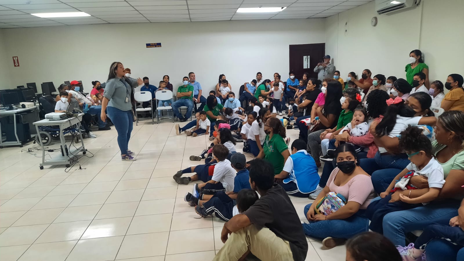 Estudiantes de Chiriquí conocen sobre el Casco Antiguo