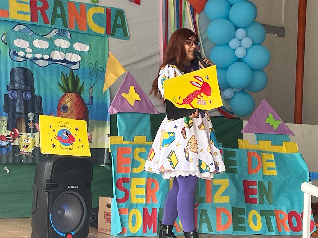  Estudiantes practican el valor de la Tolerancia