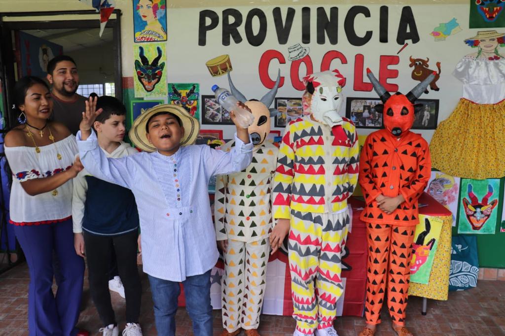 Programa de Autismo del IPHE conmemora cierre del Mes de la Patria