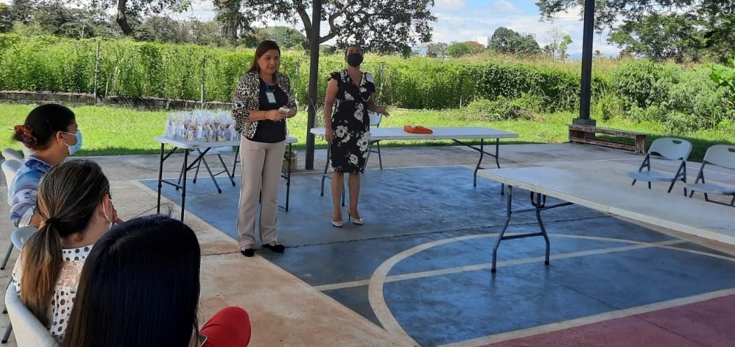 Aguadulce agasaja a los docentes por su destacada labor