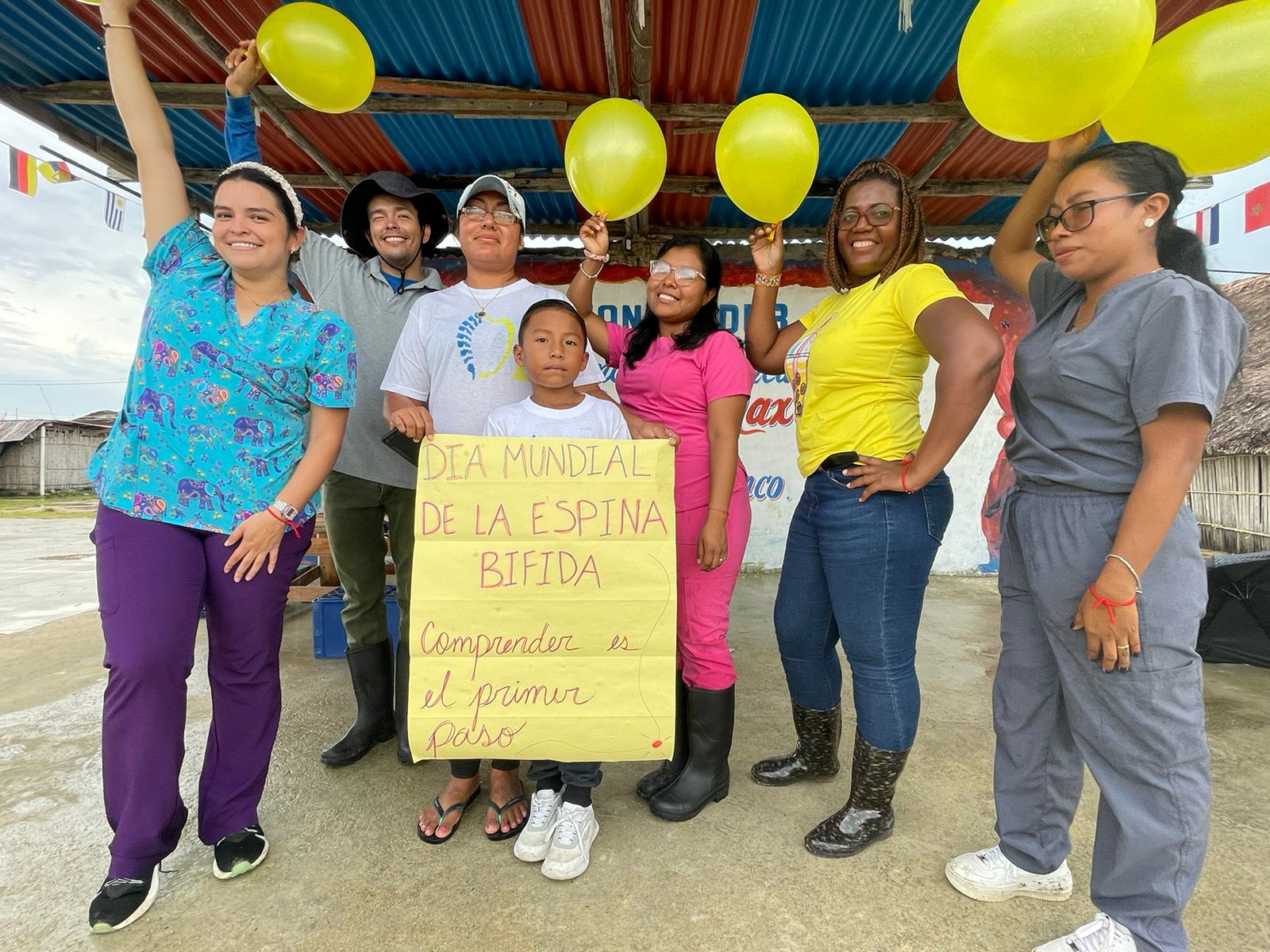 Caminan para sensibilizar sobre la espina bífida