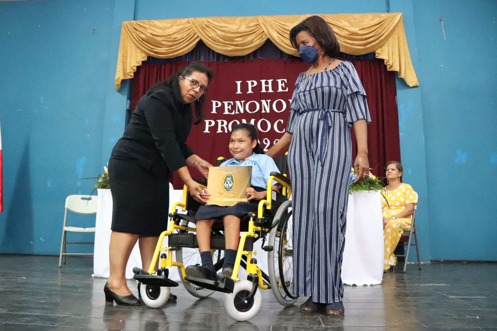 Estudiantes de Penonomé culminan estudios