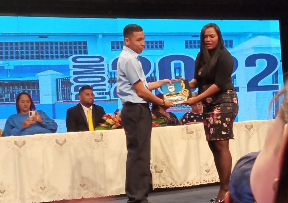 Estudiantes de inclusión de Tocumen culminan 9° grado 