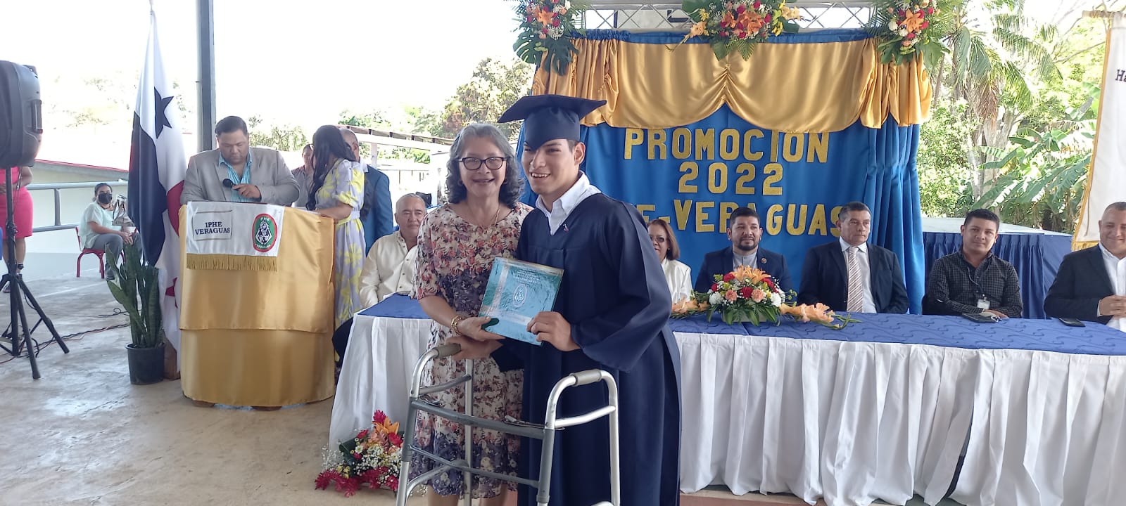 Extensión de Veraguas realiza acto de graduación